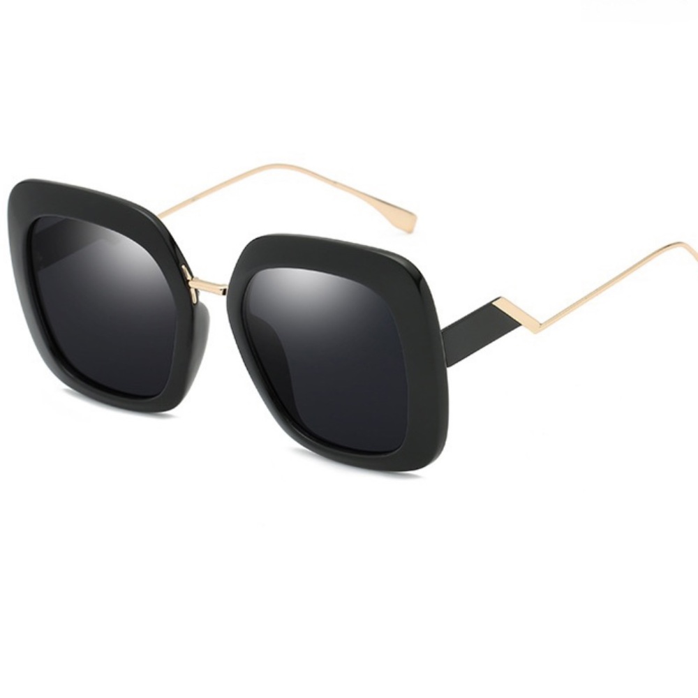 New Square Frame Sunglasses - image 1